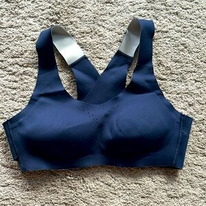 Brooks Dare crossback - navy 30 A/B